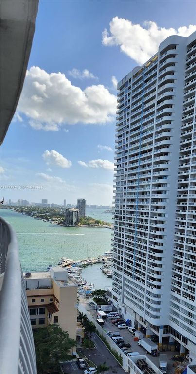 1750 N Bayshore Dr 2010, Miami, FL 33132