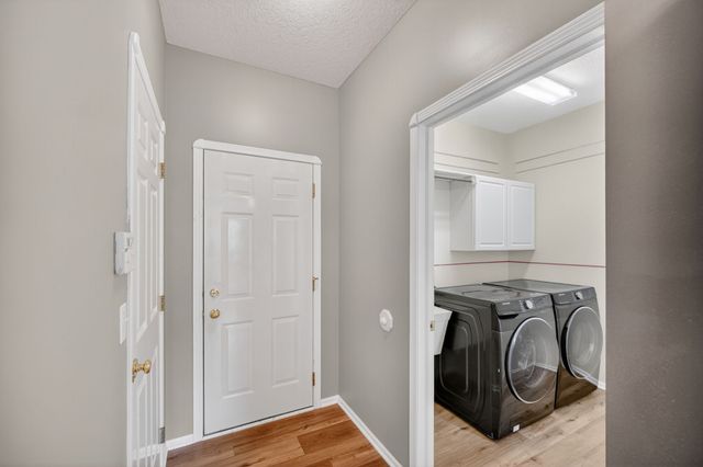 206 NW Springbrooke Court, Ankeny, IA 50023