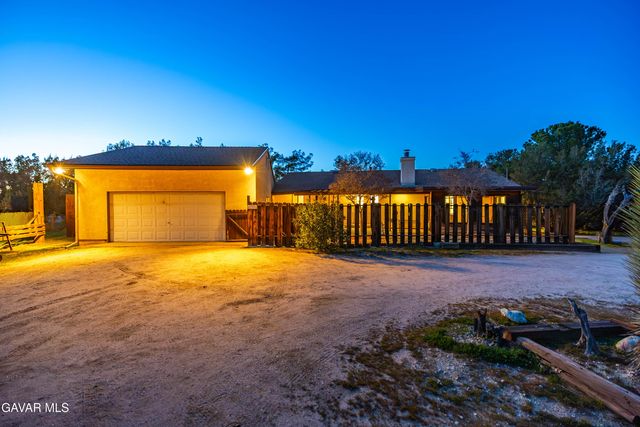 2238 W Avenue N4, Palmdale, CA 93551