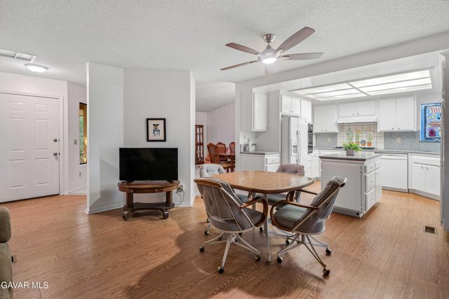 2238 W Avenue N4, Palmdale, CA 93551