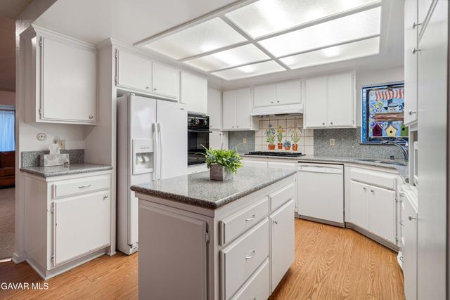 2238 W Avenue N4, Palmdale, CA 93551