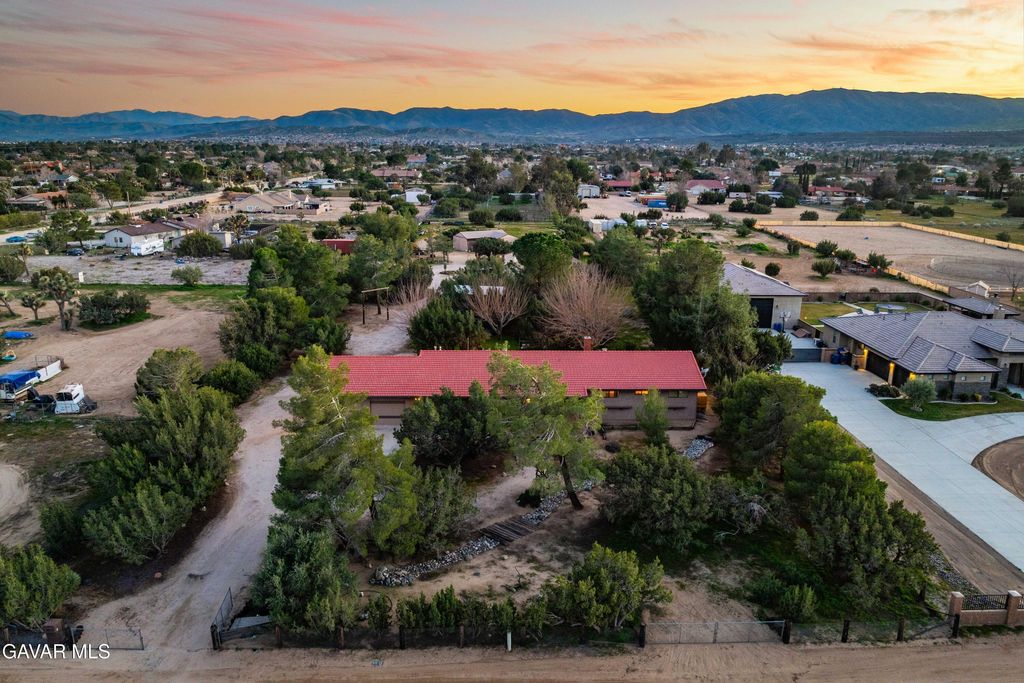 2238 W Avenue N4, Palmdale, CA 93551