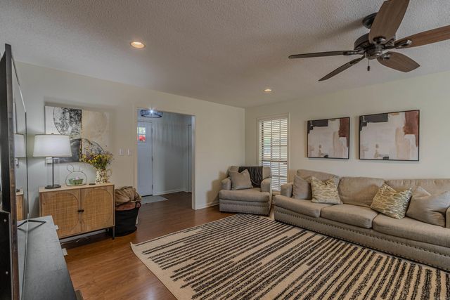 74 Sundale Circle, Paragould, AR 72450