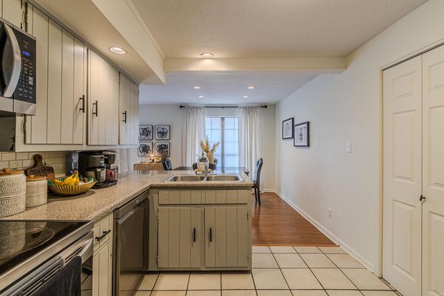 74 Sundale Circle, Paragould, AR 72450