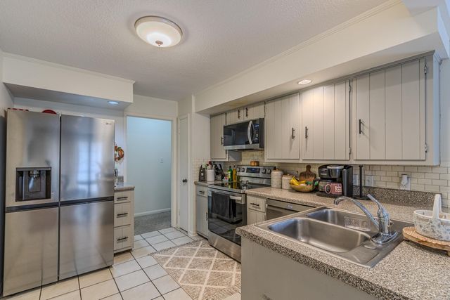 74 Sundale Circle, Paragould, AR 72450