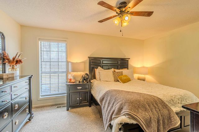 74 Sundale Circle, Paragould, AR 72450