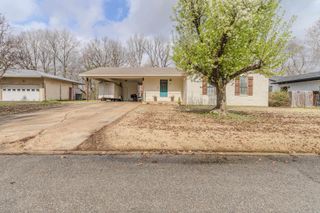 74 Sundale Circle, Paragould, AR 72450