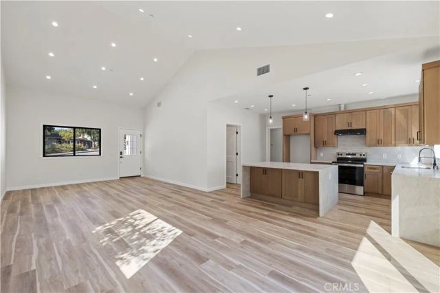 4208 New York Ave, La Crescenta, CA 91214