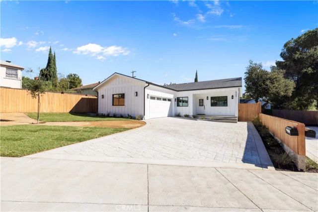 4208 New York Ave, La Crescenta, CA 91214