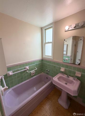 1553 35th Avenue, San Francisco, CA 94122