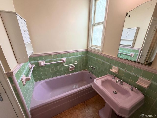 1553 35th Avenue, San Francisco, CA 94122
