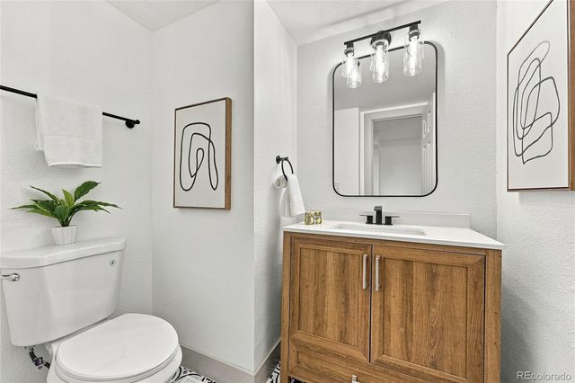 7719 S Cove Circle, Centennial, CO 80122
