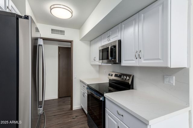 9826 W SANTA FE Drive, Sun City, AZ 85351