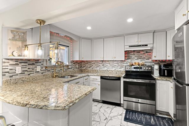 6 palmer Avenue, Plaistow, NH 03865