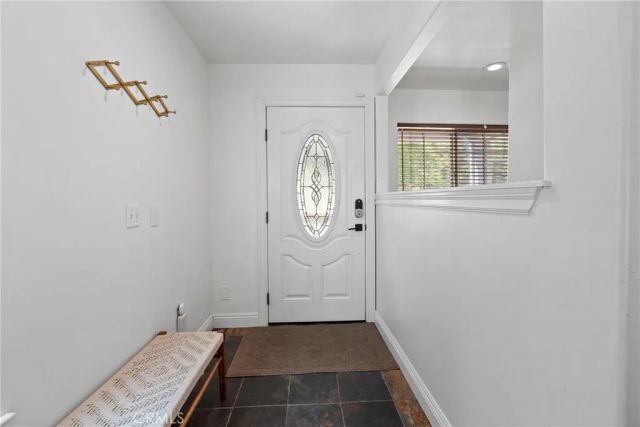 26510 Placer Lane, Lake Arrowhead, CA 92352