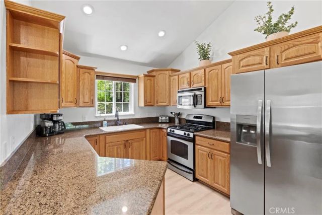 26510 Placer Lane, Lake Arrowhead, CA 92352