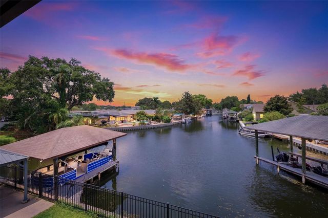 176 MAPLE AVENUE, Palm Harbor, FL 34684