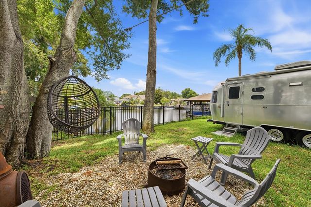 176 MAPLE AVENUE, Palm Harbor, FL 34684