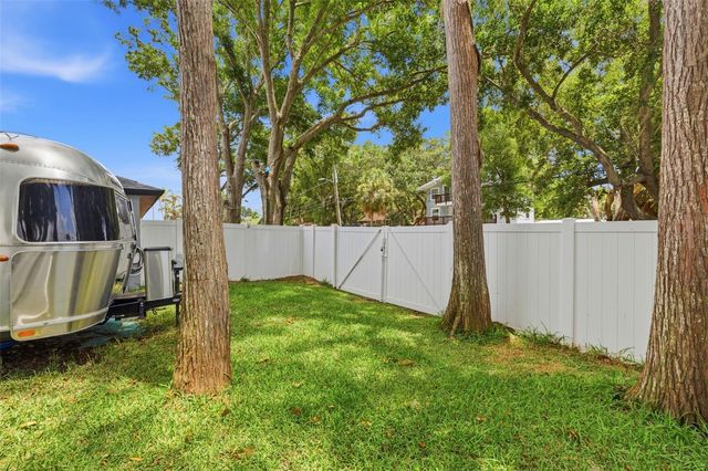 176 MAPLE AVENUE, Palm Harbor, FL 34684