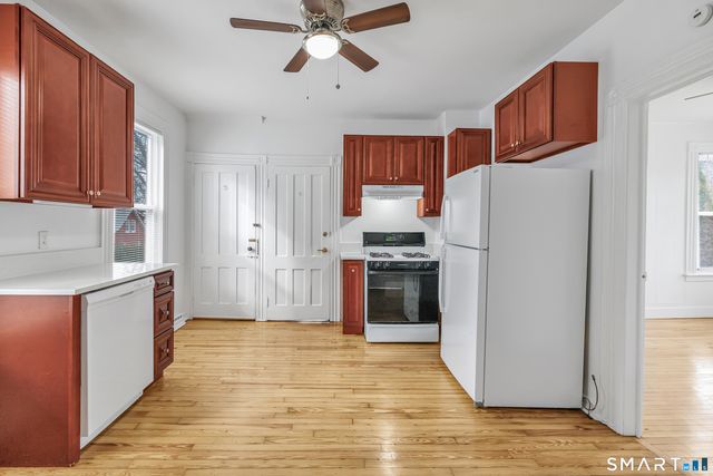 10 Huntington Avenue 1st Floor, Shelton, CT 06484