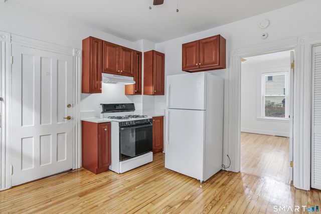 10 Huntington Avenue 1st Floor, Shelton, CT 06484