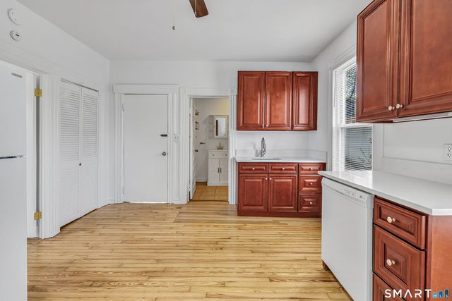 10 Huntington Avenue 1st Floor, Shelton, CT 06484