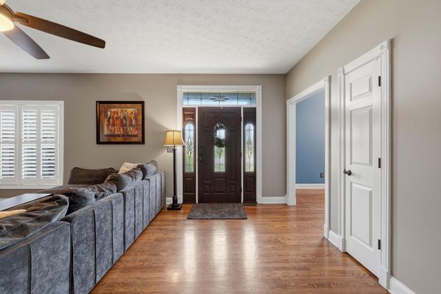 3006 Planters Row Drive, Richmond, KY 40475