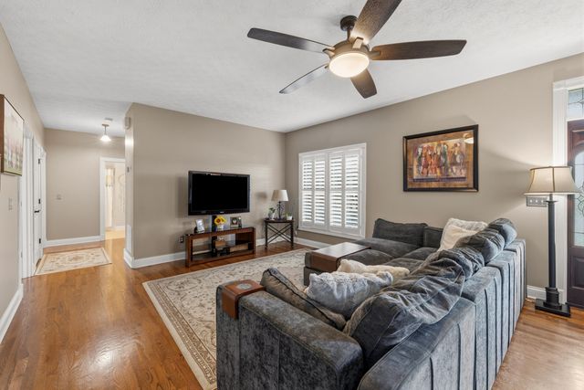 3006 Planters Row Drive, Richmond, KY 40475