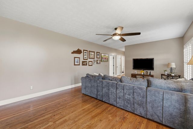 3006 Planters Row Drive, Richmond, KY 40475