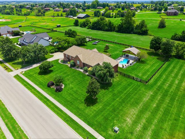 3006 Planters Row Drive, Richmond, KY 40475