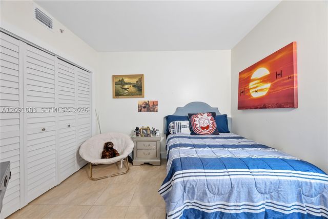 323 Navarre Ave 101, Coral Gables, FL 33134