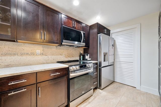 323 Navarre Ave 101, Coral Gables, FL 33134