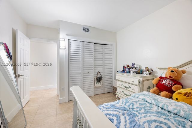 323 Navarre Ave 101, Coral Gables, FL 33134