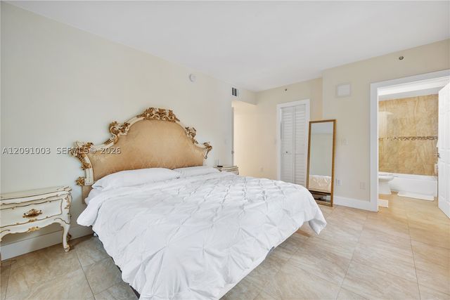 323 Navarre Ave 101, Coral Gables, FL 33134