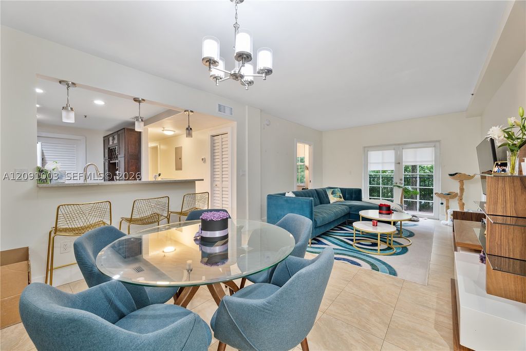 323 Navarre Ave 101, Coral Gables, FL 33134