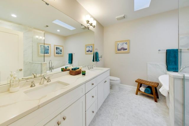 4343 N Hamlin Avenue, Chicago, IL 60618