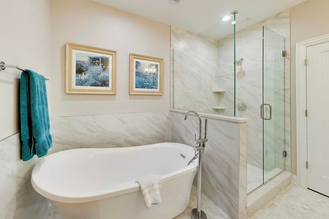 4343 N Hamlin Avenue, Chicago, IL 60618