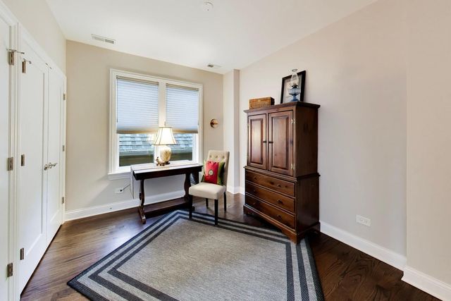 4343 N Hamlin Avenue, Chicago, IL 60618