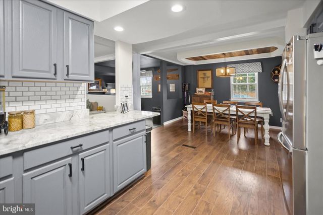 7905 E RIVERSIDE DR, Pasadena, MD 21122