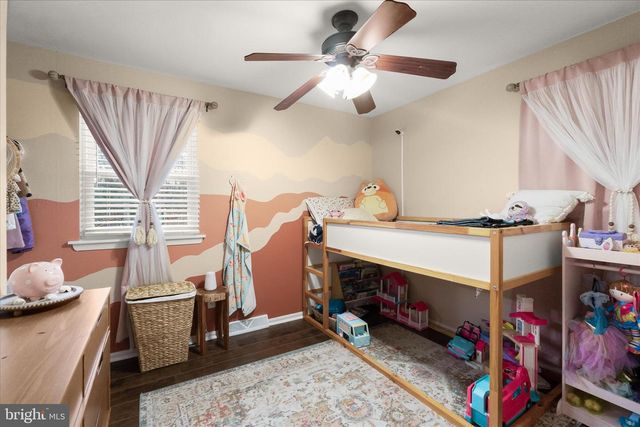 7905 E RIVERSIDE DR, Pasadena, MD 21122