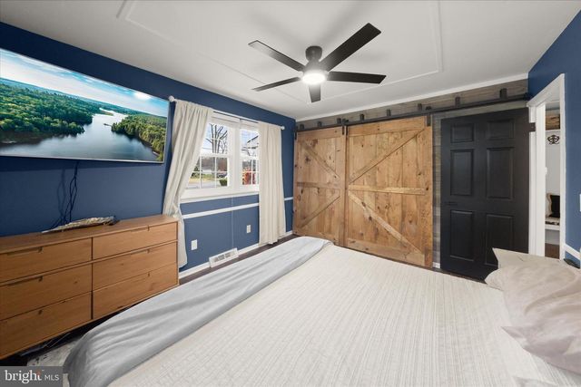 7905 E RIVERSIDE DR, Pasadena, MD 21122