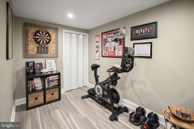 7905 E RIVERSIDE DR, Pasadena, MD 21122