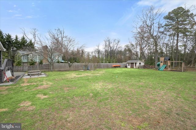 7905 E RIVERSIDE DR, Pasadena, MD 21122