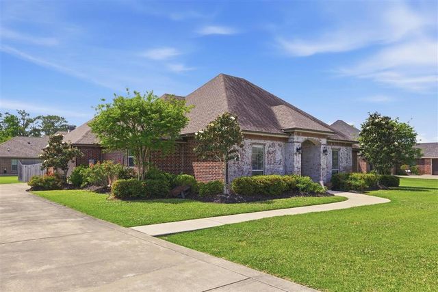 2685 Newberry Station Drive, Lake Charles, LA 70611