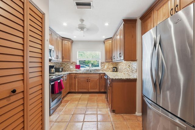 2049 NW 45th Avenue, Coconut Creek, FL 33066