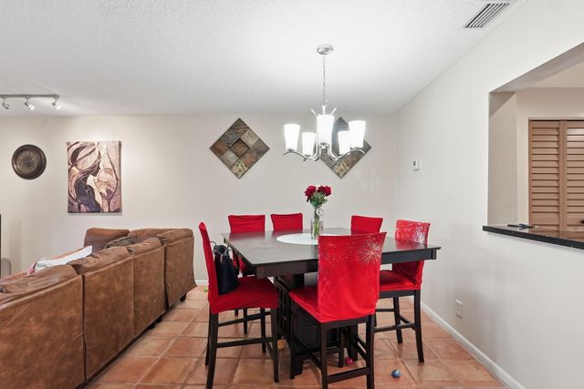 2049 NW 45th Avenue, Coconut Creek, FL 33066