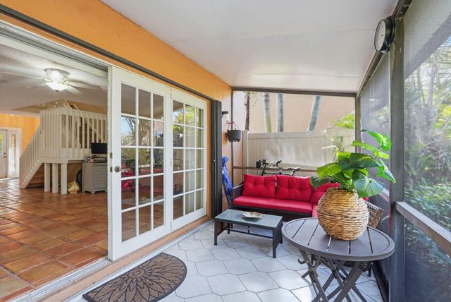 2049 NW 45th Avenue, Coconut Creek, FL 33066