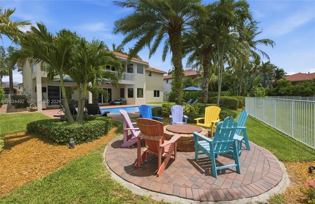 929 Gulfstream Ct, Weston, FL 33327