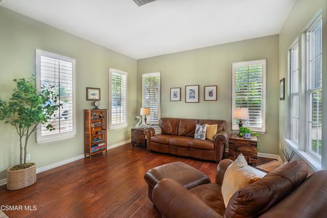 196 Via Rebecca, Newbury Park, CA 91320