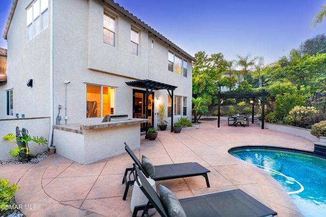 196 Via Rebecca, Newbury Park, CA 91320